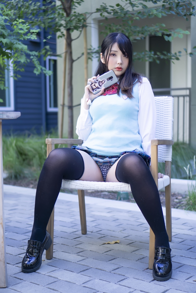 amateur photo Hana-Bunny-School-Idol-3