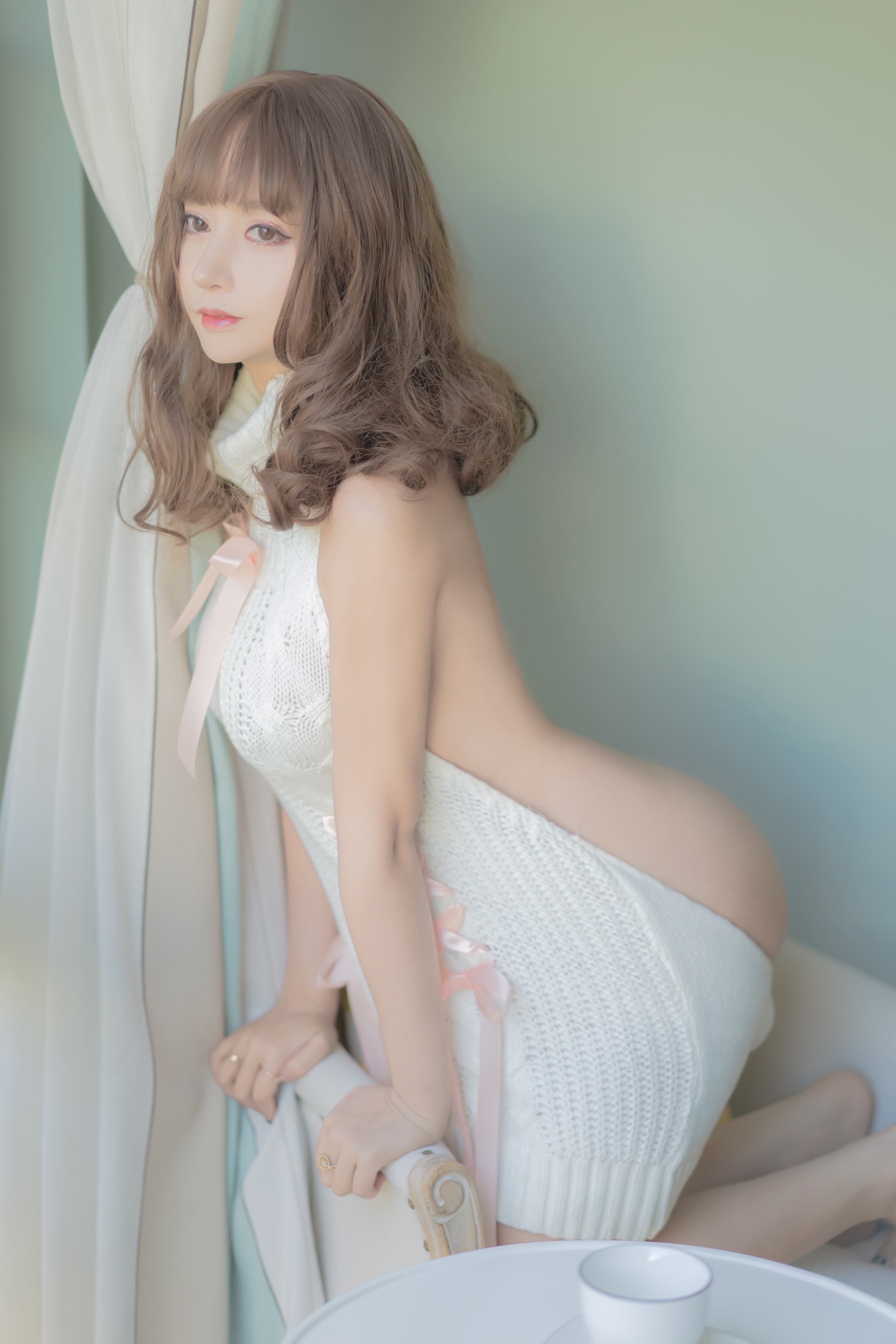 amateur photo Mixian Sama (过期米线线喵) - 露背毛衣 (30)