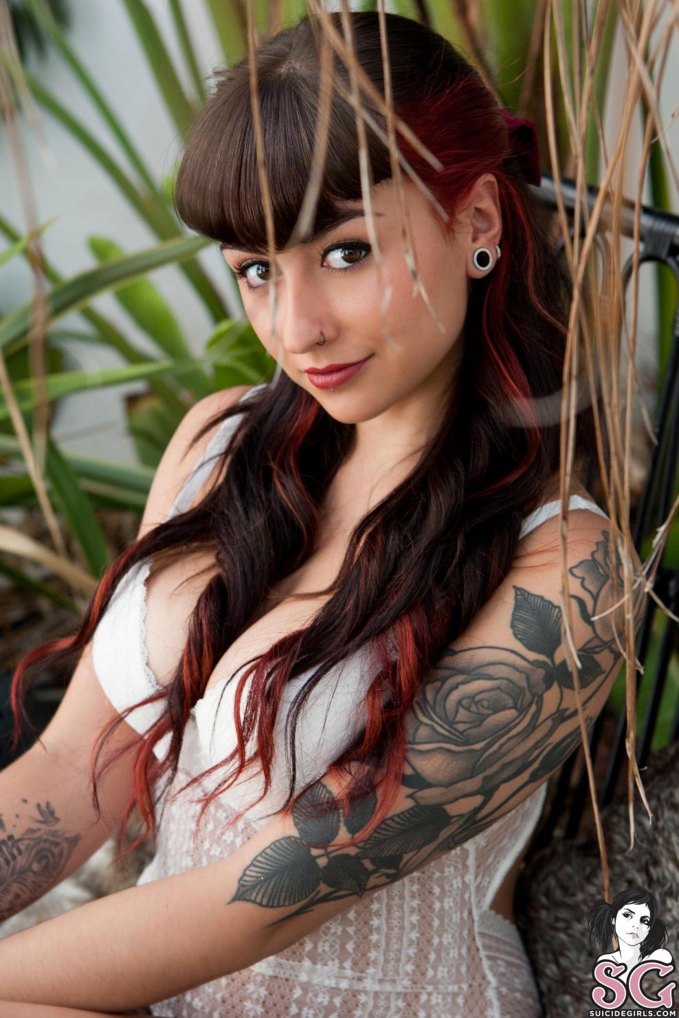 amateur photo Suicide-Girls -Sejmet - Secret Garden (50 Nude Photos) (2)