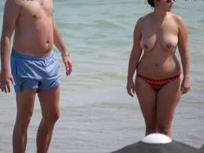 amateur pic beach-and-candid-6418759975