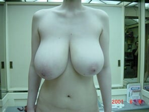 big-tits-big-tits-parade-5c7ee82dd4bb2-9