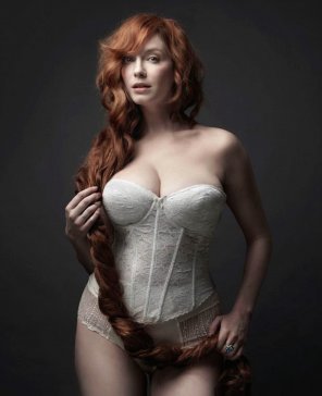 amateur pic Christina Hendricks in a white bodice