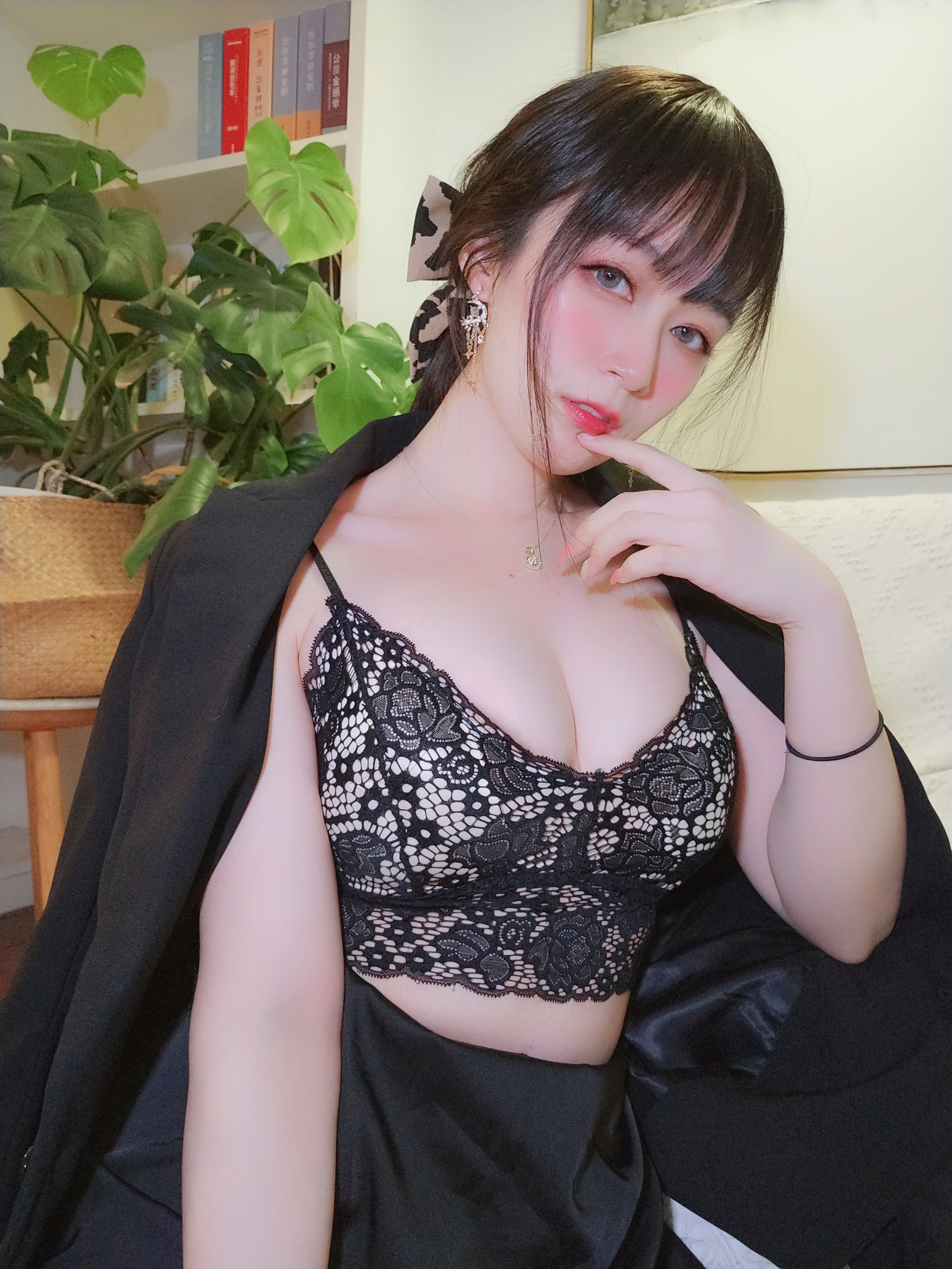 amateur photo Baiyin811 (白银81) - 西服自摄 (70)