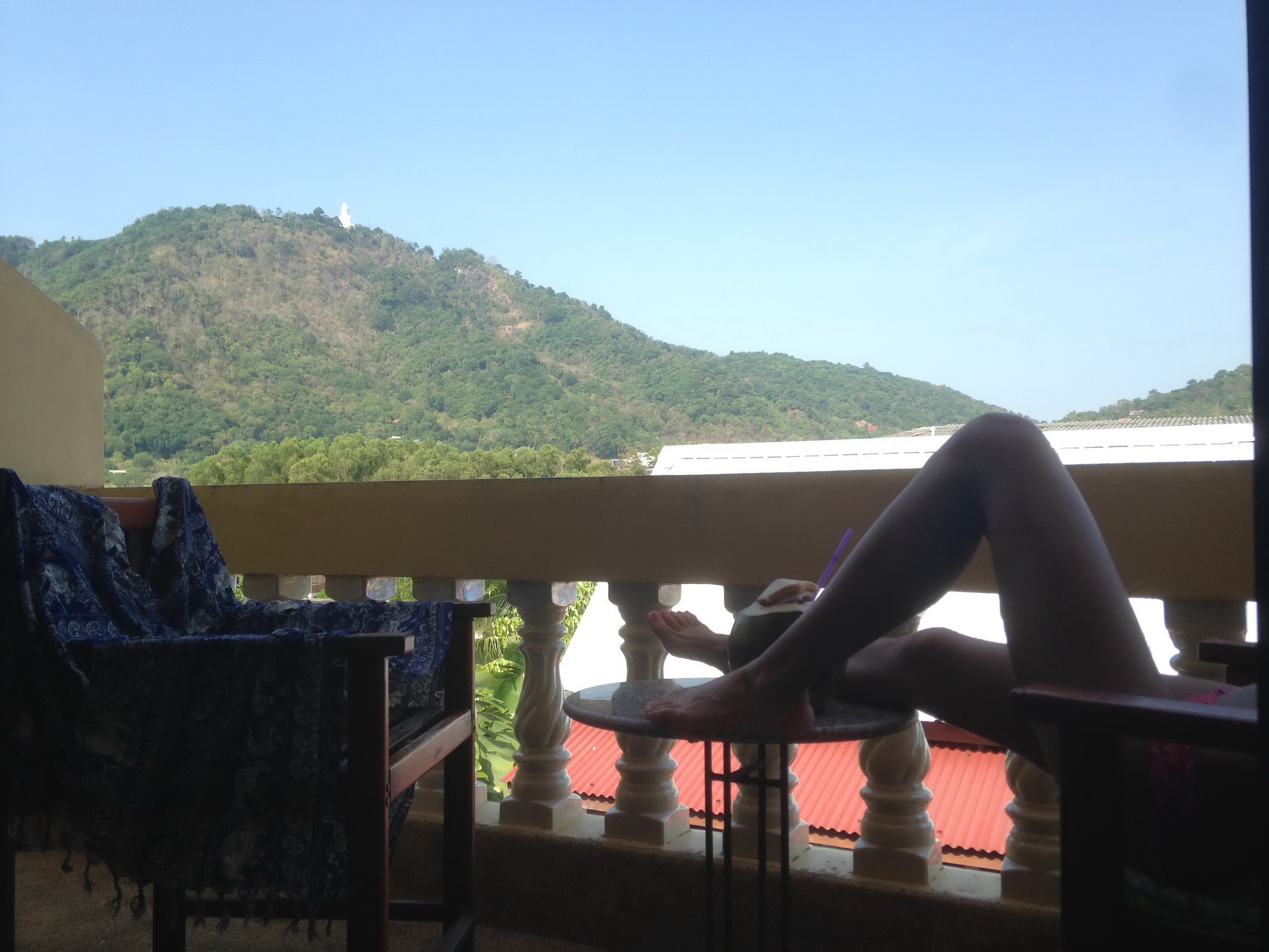 2513482-morning-at-vacations-62-nude.webp