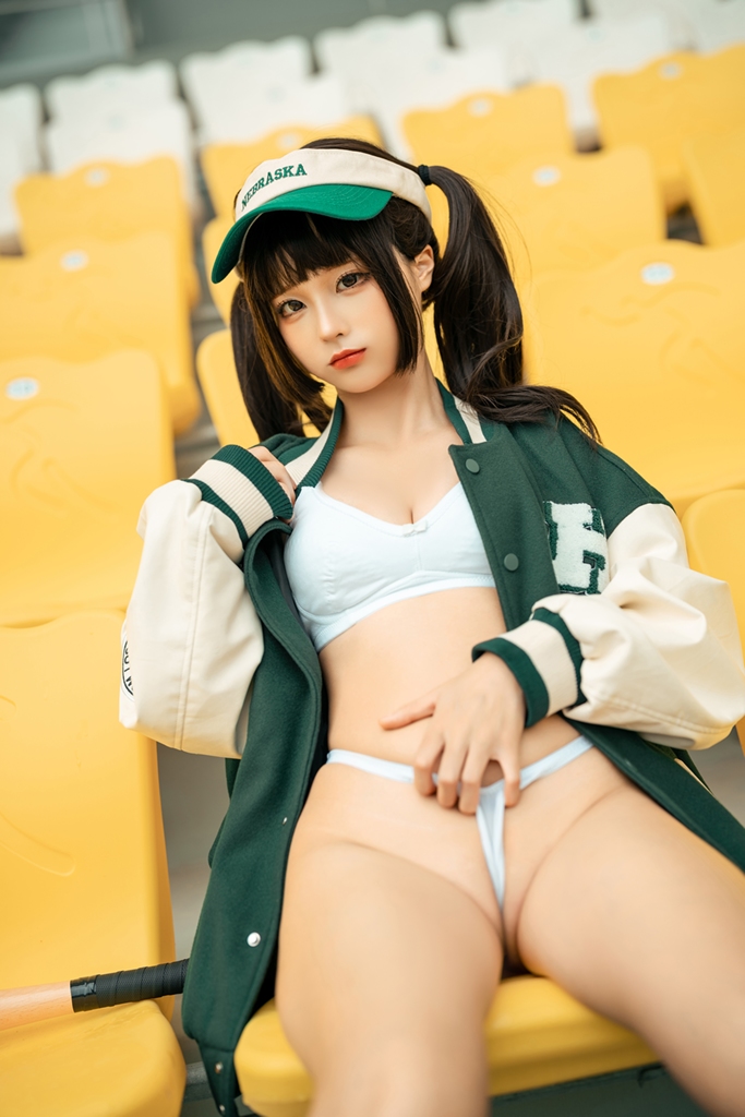 amateur photo Chunmomo-蠢沫沫-Baseball-Girl-24