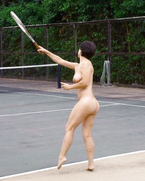 amateur pic Tennis milf