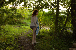 amateur pic Stunning_On-the-River-Bank_Molly_high_0007