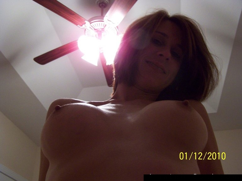 https://static-eu-cdn.eporner.com/gallery/dZ/GS/SD0VMwuGSdZ/12655072-amateur-blonde-milf-fake-tits-170-1600x1200.jpg