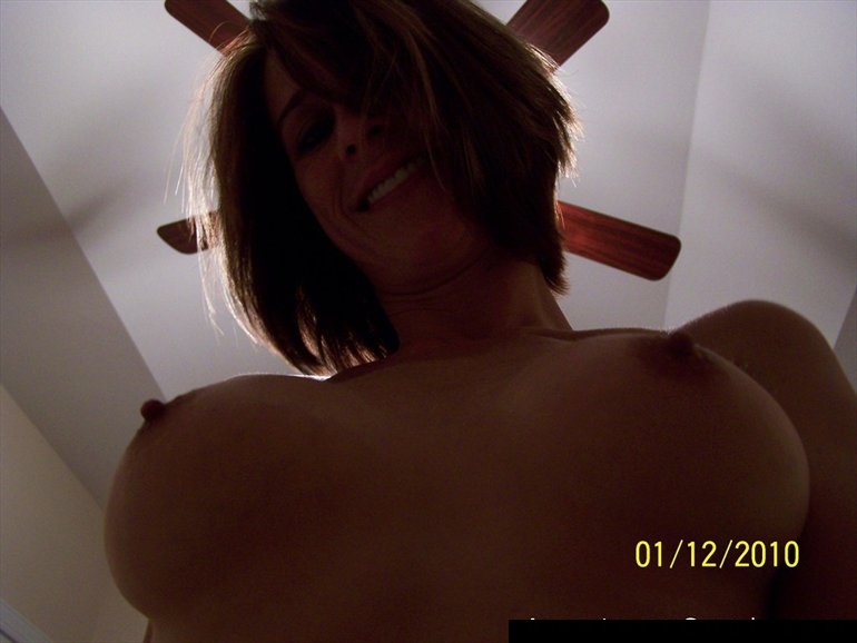 https://static-eu-cdn.eporner.com/gallery/dZ/GS/SD0VMwuGSdZ/12655074-amateur-blonde-milf-fake-tits-171-1600x1200.jpg