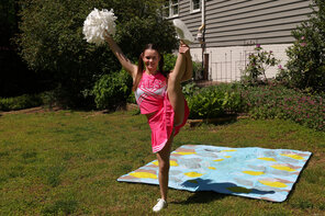 amateur pic ALS_Cheer-Section_Trinity-Olsen_high_0006