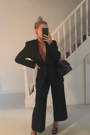 braless suit