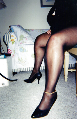 amateur pic Nylon & Pantyhose mature and SOME Granny #32766212