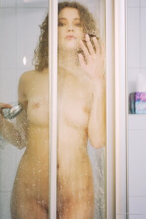 Heidi Shower_l57