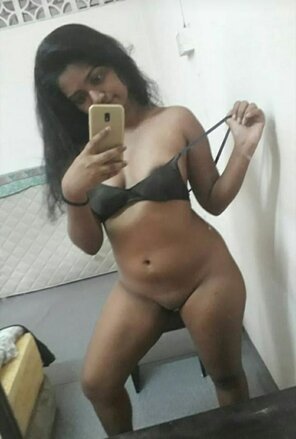 amateur pic Srilankan teen girl