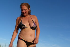 amateur pic Corbiena zeigt sich nackt am Baggersee