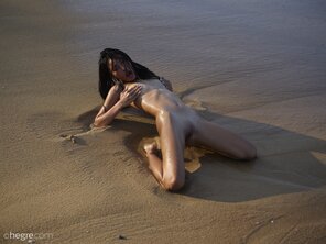 amateur pic hiromi-crazy-sexy-beach-shoot-16-14000px