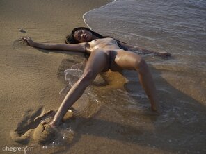 amateur pic hiromi-crazy-sexy-beach-shoot-27-14000px