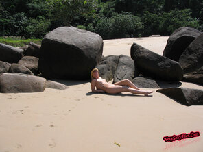 Nude Amateur Photos - Danish Babe On The Beach15