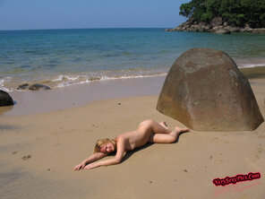 amateur pic Nude Amateur Photos - Danish Babe On The Beach62