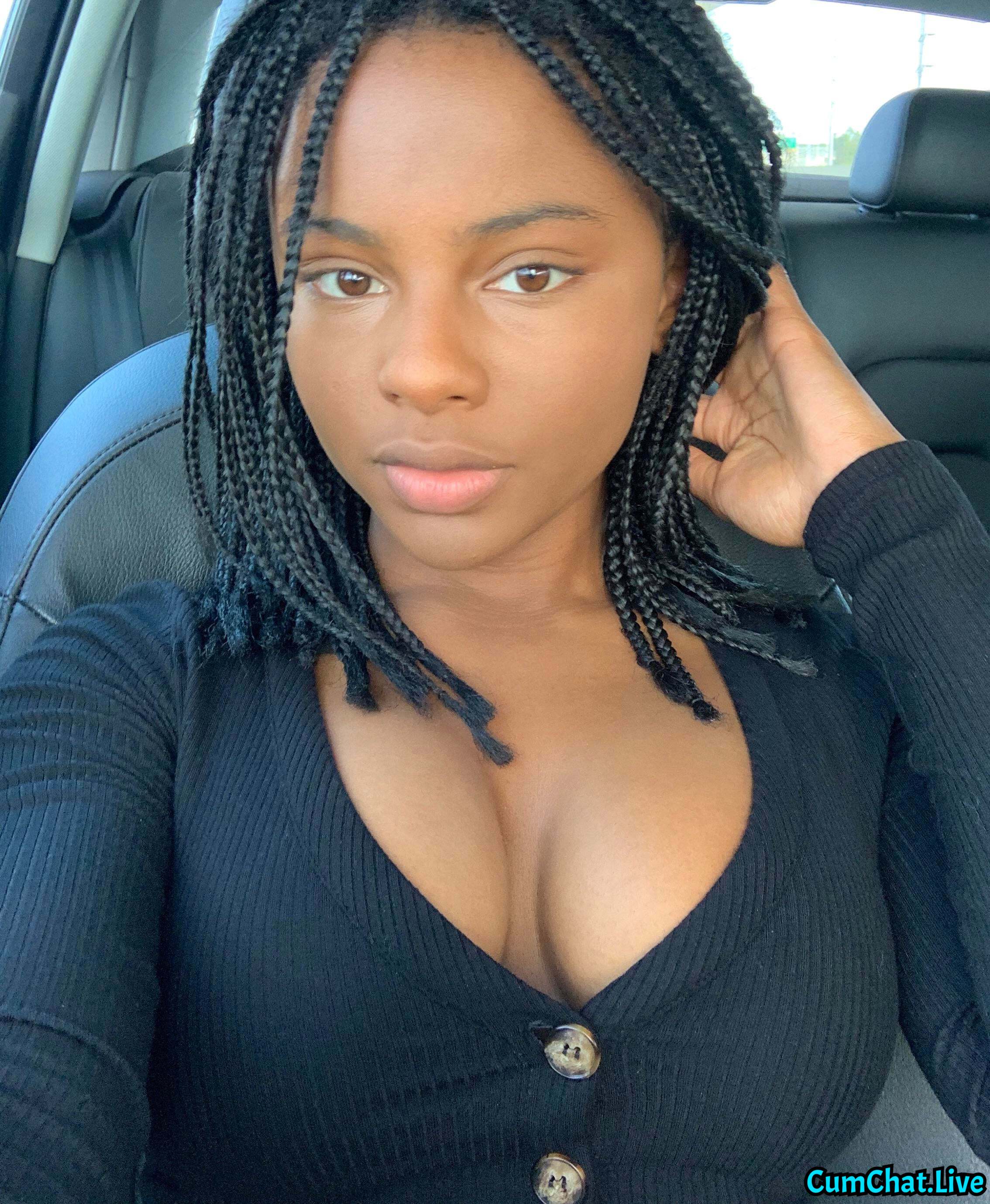 Akyra_Ebony1