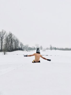 amateur photo ðŸ‘¸ðŸ»20[F] Is skinny-sledding too wholesome for this sub?
