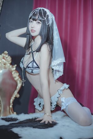 amateur pic Mixian Sama (过期米线线喵) - 修女 (22)