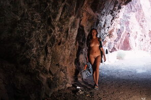 amateur pic thelifeerotic_light-in-the-tunnel-1_natalia_high_0121