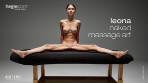 amateur pic leona-naked-massage-art-board