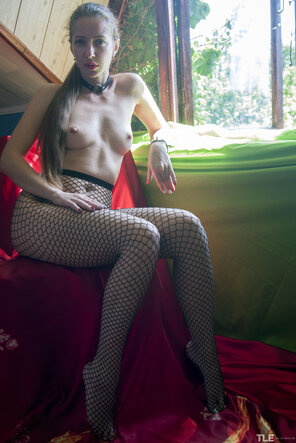 amateur pic TheLifeErotic_Stockings-Love_Mika-A_high_0004