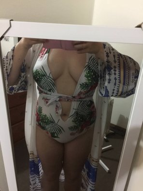 getting new outfits for my vacation