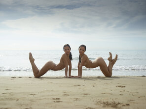 julietta-and-magdalena-flexi-nudists-02-10000px