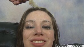 amateur pic Natalie Moore (Facial Abuse)