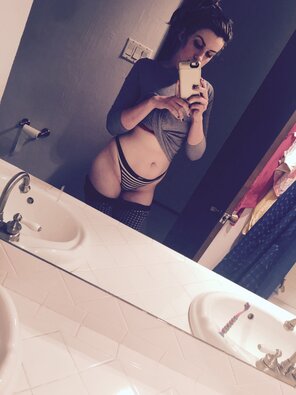 amateur pic 1 (179)