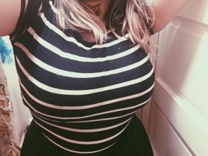 amateur pic [OC] I hope you guys love my huge boobs