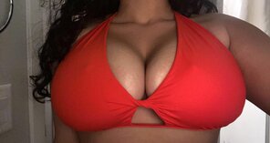 amateur photo Omg this bra was made for a titty fuck, there’s even a hole for your cock :)
