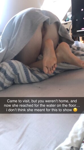 Cocktease and dishonest snaps – 7 pics