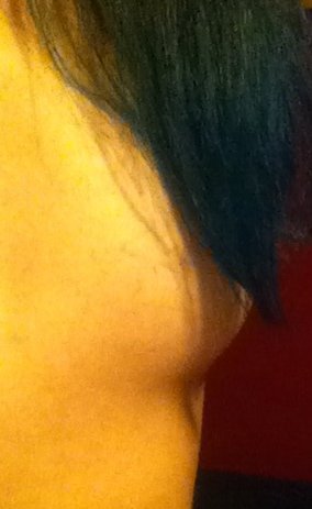 amateur pic Well people have been asking to see my blue hair so enjoy ;D