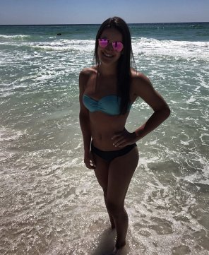 amateur photo Wanna spring break with her?