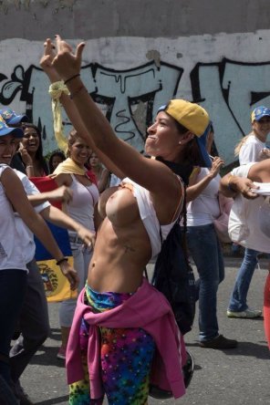 amateur photo Venezuelan protester