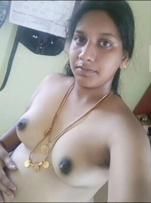 amateur pic Indian wife nude