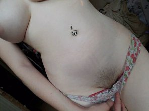 Original Contentit's been a [f]ew weeks since i last shaved...