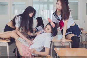 amateur pic 4 girls asian school13