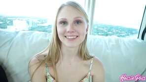 amateur pic lily-rader-s-first-jax-experience_1080p.mp4_20240815164011_0012