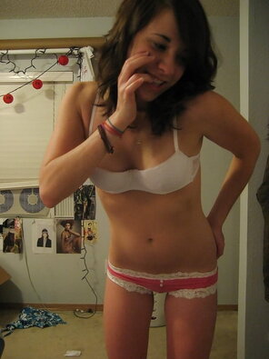 amateur pic bra and panties (523)