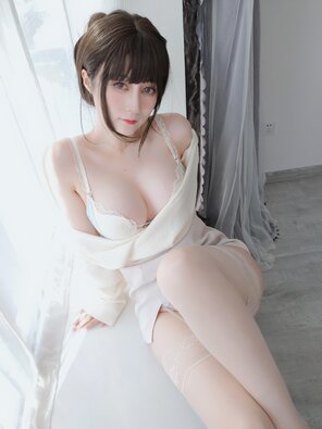 amateur pic Baiyin811 (白银81) - Vol.94 1月fantia订阅合集 1 (21)