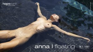 anna-l-floating-board