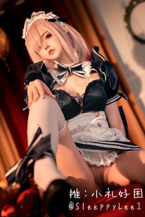 amateur pic SleeppyLee1 (小礼好困) cosplay Mashu Kyrielight Maid - FateGrand Order (5)