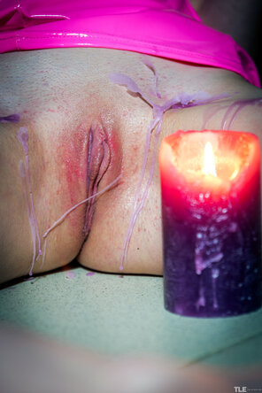 amateur pic thelifeerotic_hot-wax-1_ingrid_high_0023