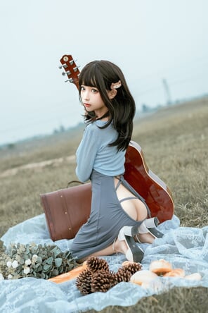 amateur pic Chunmomo-蠢沫沫-Guitar-Sister-13