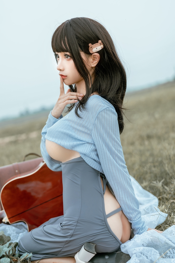 amateur photo Chunmomo-蠢沫沫-Guitar-Sister-21